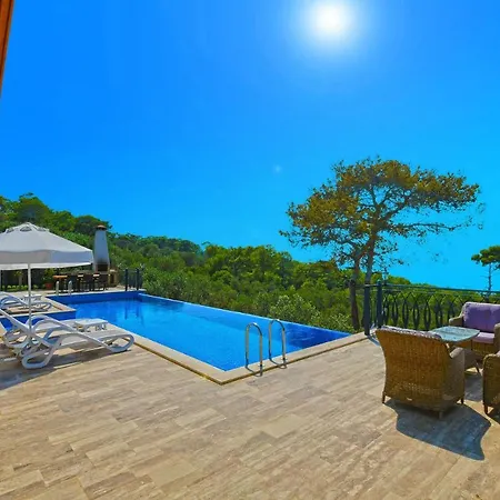 Limra Vilă Kalkan
